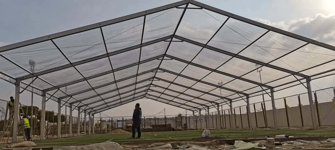 حفل زفاف فاخر بخيمة أوروبية هرمية في الرياض